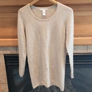 Rabbit Hair & Wool Blend NWOT Lucy & Laurel Size Medium Long Sleeve Top Sweater.